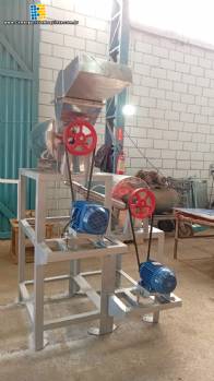 Despolpadeira duplo est�gio em a�o inox