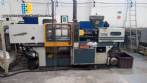 Injetora para potes PS e tampas 80 toneladas Himaco com chiller Refrisat