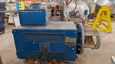 Motor de indu��o Gevisa 700 CV