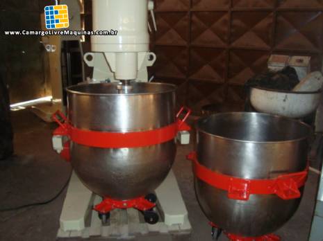 Masseira planet�ria para 260 kg Amadio