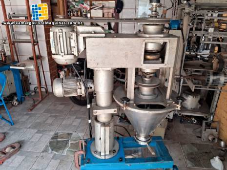 Dosador de rosca para produtos em p�s Nayla