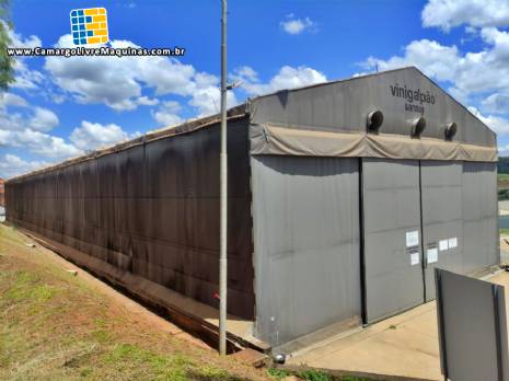 Galp�o de lona em estrutura met�lica de a�o carbono Sansuy