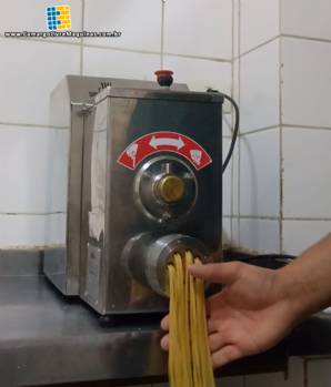 Extrusora para massas frescas Indiana 9 kg / h