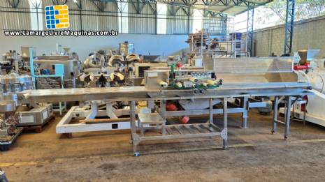 Cortadora e recheadora de p�o de alho baguete e bolinha M�quinas DOM