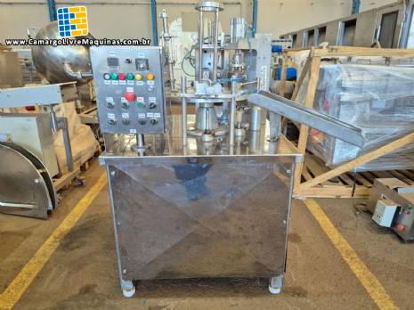 Envasadora dosadora rotativa semi-autom�tica para potes com tampa em alum�nio NTI