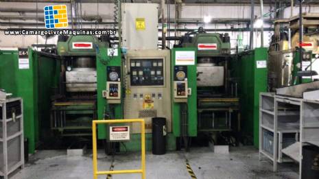 Prensa dupla hidr�ulica para vulcaniza��o de pe�as t�cnicas de borracha Pan Stone 200 toneladas