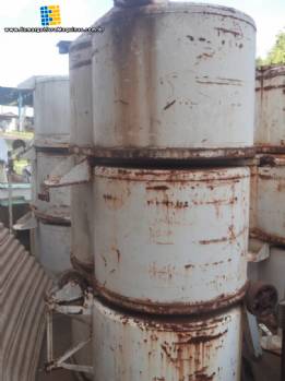 15 Carrinhos para transporte em aço carbono 15 Carrinhos para transporte em aço carbono