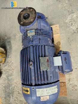 Bomba centrífuga em aço carbono com motor de 15 CV Bomba centrífuga em aço carbono com motor de 15 CV