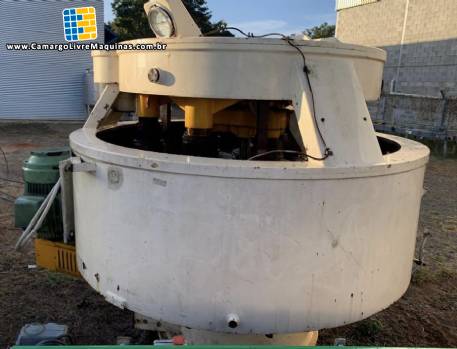 Concha refinadora de chocolate Carle & Montanari 1900 litros Concha refinadora de chocolate Carle & Montanari 1900 litros