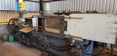 Injetora de plásticos HWA CHIN Injetora de plásticos HWA CHIN