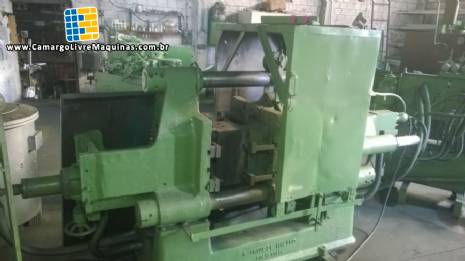 Injetora de plásticos para 180 ton Battenfeld Injetora de plásticos para 180 ton Battenfeld