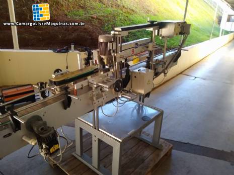 Rotuladora para frascos planos e cilíndricos Bauch Campos Rotuladora para frascos planos e cilíndricos Bauch Campos